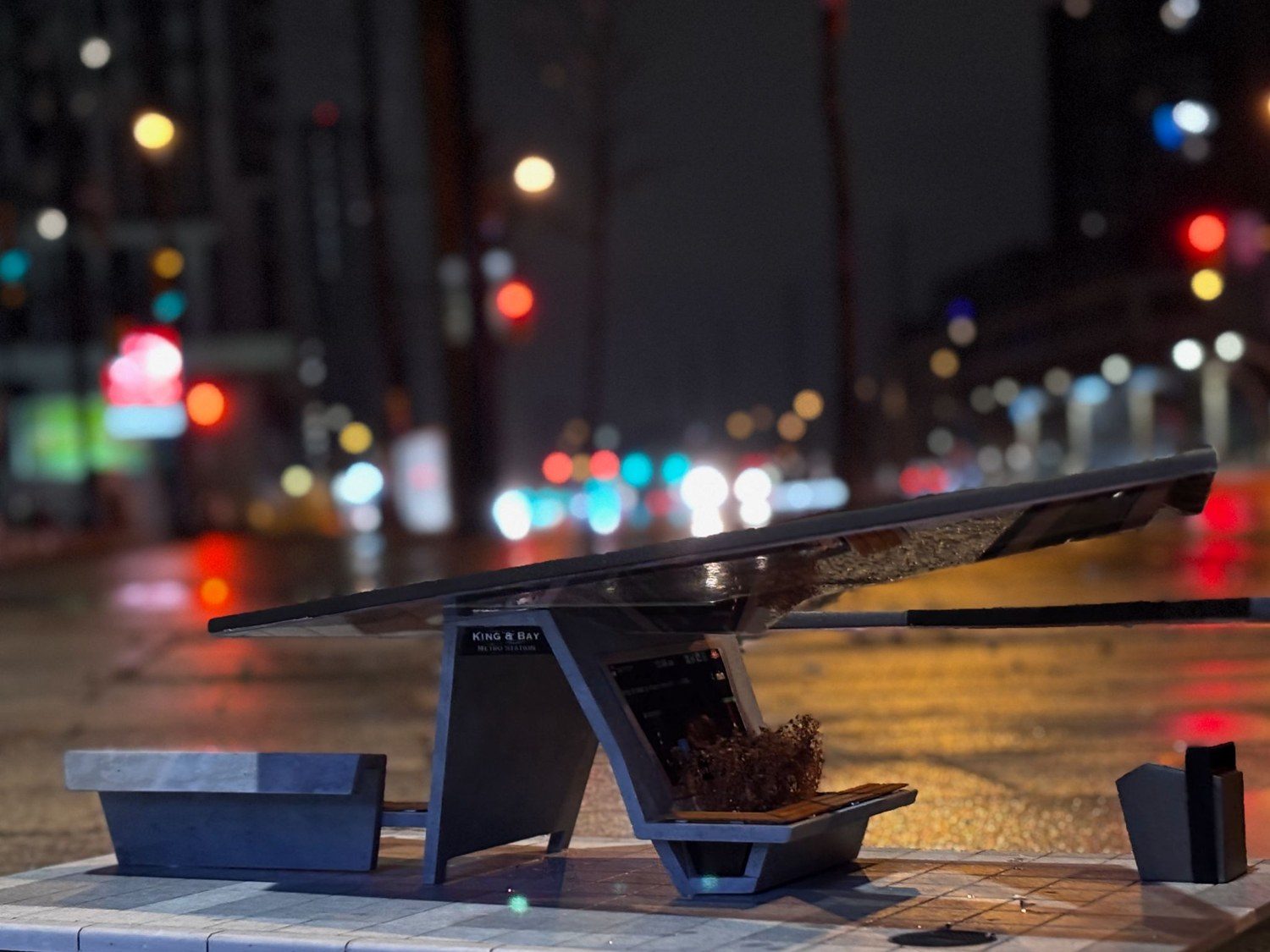 Bus shelter: city light
